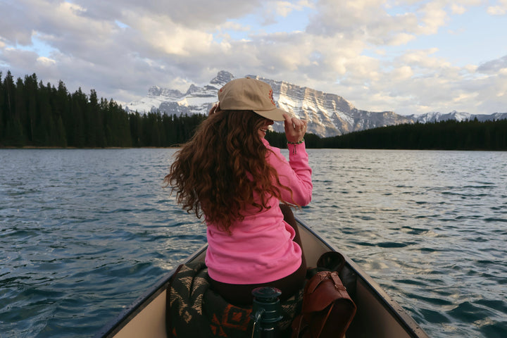 🍁Retro Banff Hoodie