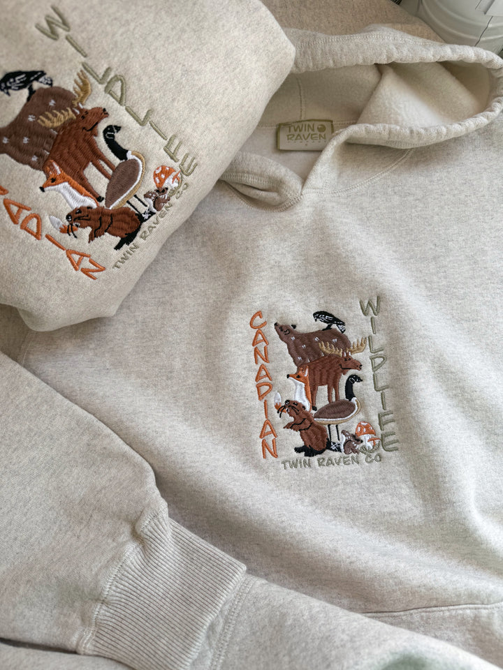 🍁Canadian Wildlife Hoodie