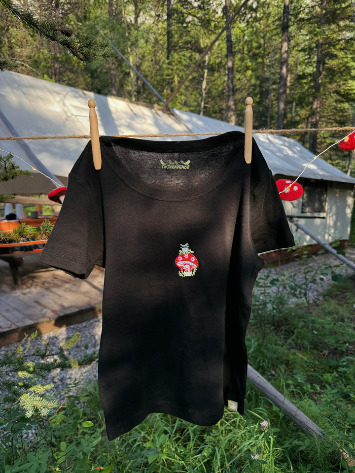 Organic Frog Friend Ribbed Tee