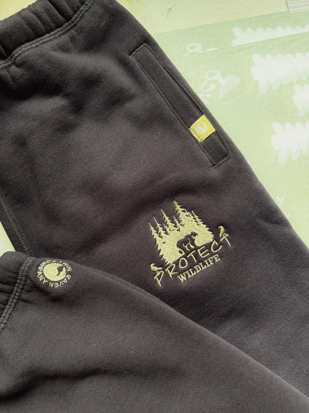 🍁Wildlife Sweatpants